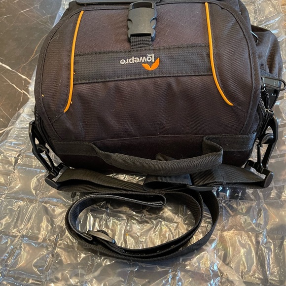 Cannon Rebel T6 - Picture 3 of 10